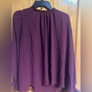 Woman’s long sleeve blouse size xxl